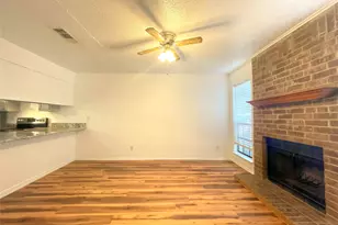 1034 McKinley St, Benbrook, TX 76126 - Photo 3