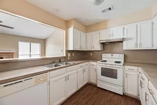 4724 Berridge Ln, Dallas, TX 75227 - Photo 13