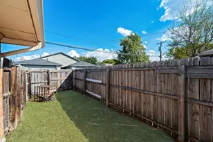 4724 Berridge Ln, Dallas, TX 75227 - Photo 27