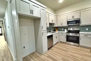 1814 Division St, Commerce, TX 75428 - Photo 9