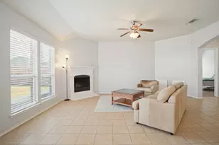 15012 Frisco Ranch Dr, Little Elm, TX 75068 - Photo 5
