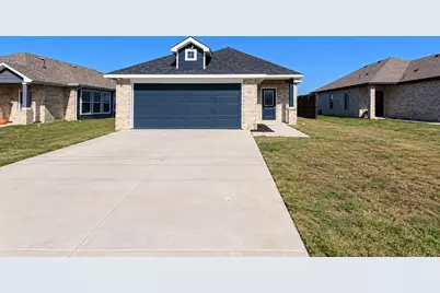 600 N Garrett Avenue, Garrett, TX 75119 - Photo 1