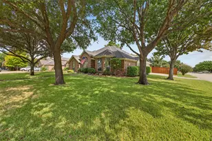 1600 Churchill Ln, Mansfield, TX 76063 - Photo 3