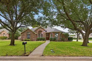 1600 Churchill Ln, Mansfield, TX 76063 - Photo 1