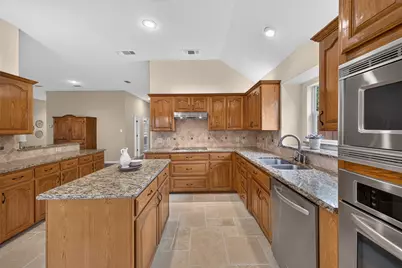 1600 Churchill Lane, Mansfield, TX 76063 - Photo 9