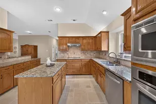 1600 Churchill Ln, Mansfield, TX 76063 - Photo 9
