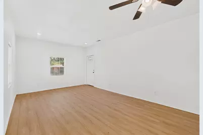 3827 Myrtle Street, Dallas, TX 75215 - Photo 5