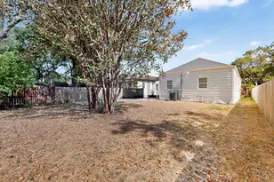 3827 Myrtle St, Dallas, TX 75215 - Photo 39