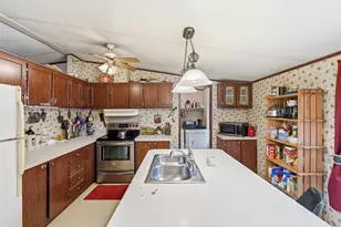 900 Cedar Break Ct, Cleburne, TX 76033 - Photo 13