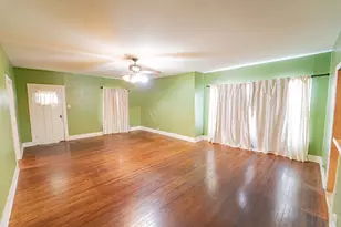 901 W Hullum St, Breckenridge, TX 76424 - Photo 11
