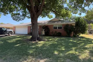 1221 Wade Hampton St, Benbrook, TX 76126 - Photo 1