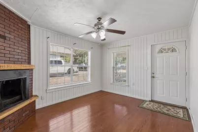 627 Hartsdale Drive, Dallas, TX 75211 - Photo 5