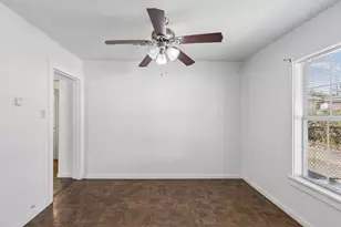 627 Hartsdale Dr, Dallas, TX 75211 - Photo 27