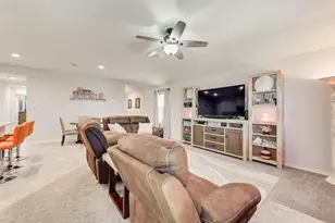 705 Whitecomb Ln, Justin, TX 76247 - Photo 7