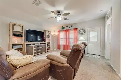 705 Whitecomb Lane, Justin, TX 76247 - Photo 5
