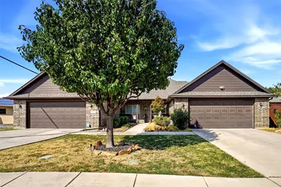 905 Mary Drive, Hurst, TX 76053 - Photo 5
