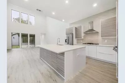 2326 Vagas Avenue, Dallas, TX 75219 - Photo 1