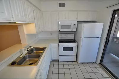 2610 Lakehill Lane #3B, Carrollton, TX 75006 - Photo 21