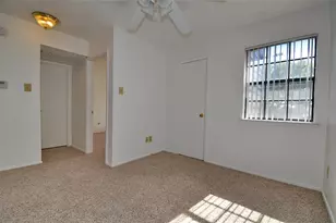 2610 Lakehill Ln, Carrollton, TX 75006 - Photo 13