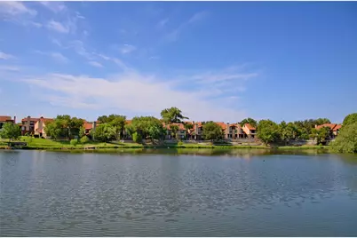 2610 Lakehill Lane #3B, Carrollton, TX 75006 - Photo 9