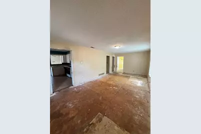 4003 Cherokee Court, Granbury, TX 76048 - Photo 7