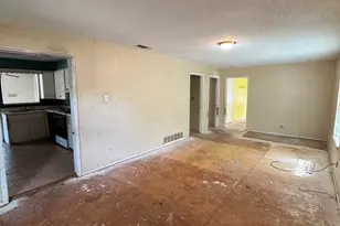 4003 Cherokee Ct, Granbury, TX 76048 - Photo 7