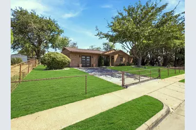 1041 Tuskegee Street, Grand Prairie, TX 75051 - Photo 3