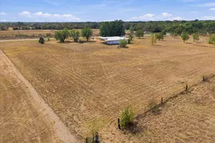 1311 E Main St, Campbell, TX 75422 - Photo 27