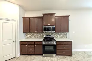 1409 Summit View Ln, Little Elm, TX 76227 - Photo 9