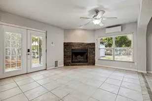 121 N Willow St, Mansfield, TX 76063 - Photo 9