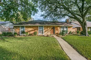 1013 Carriagehouse Ln, Garland, TX 75040 - Photo 1