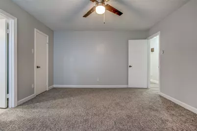 1013 Carriagehouse Lane, Garland, TX 75040 - Photo 17