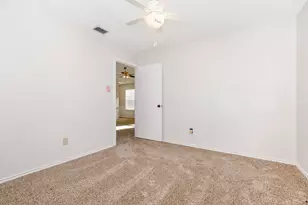 586 Abilene Dr, Lewisville, TX 75067 - Photo 33