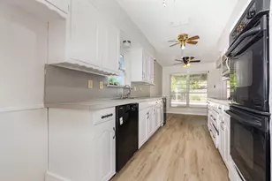 586 Abilene Dr, Lewisville, TX 75067 - Photo 17