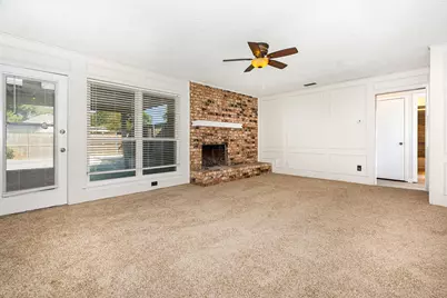586 Abilene Drive, Lewisville, TX 75067 - Photo 9