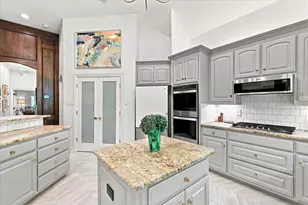 700 Glen Abbey Dr, Mansfield, TX 76063 - Photo 9