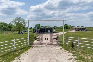 266 Fcr 1031, Wortham, TX 76693 - Photo 3