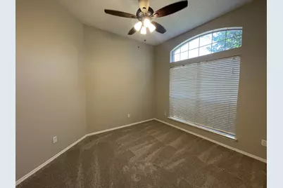 1405 High Crest Drive, Mansfield, TX 76063 - Photo 11