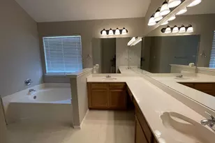 1405 High Crest Dr, Mansfield, TX 76063 - Photo 7