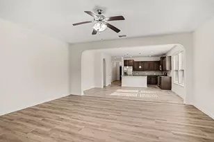 729 Rebecca Ln, Saginaw, TX 76131 - Photo 5