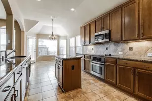 11257 Corsicana Dr, Frisco, TX 75035 - Photo 5