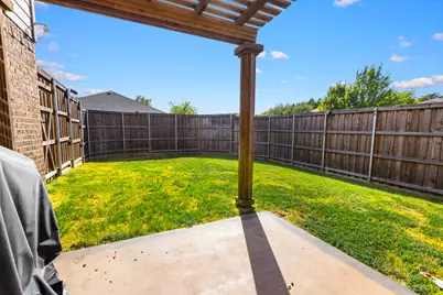1734 Pioneer Way, Lancaster, TX 75146 - Photo 15