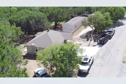 1021 Comanche Cove Drive, Granbury, TX 76048 - Photo 3