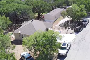 1021 Comanche Cove Dr, Granbury, TX 76048 - Photo 3