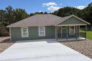 1021 Comanche Cove Dr, Granbury, TX 76048 - Photo 1