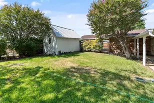 1813 Dodge Trail, Grand Prairie, TX 75052 - Photo 27