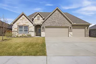 215 Trevor Ln, Greenville, TX 75402 - Photo 1