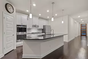 8028 Hickory Branch Dr, Frisco, TX 75034 - Photo 9