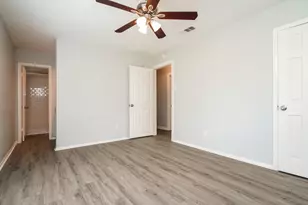 3426 Hacienda Dr, Dallas, TX 75233 - Photo 9