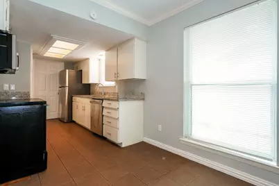 3426 Hacienda Drive, Dallas, TX 75233 - Photo 7
